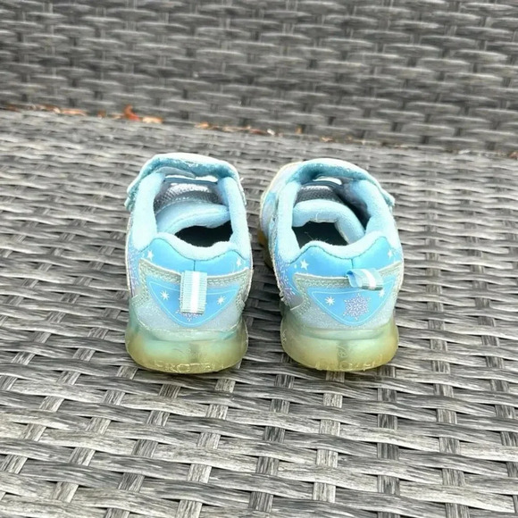 Disney Frozen Toddler Girl Athletic Light Up Sneakers Size 9 - Picture 6 of 10